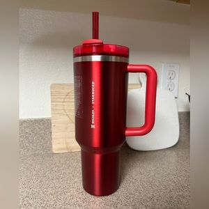 NWT Stanley X Starbucks Cup RED 40z HOLIDAY 2023!